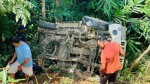 स्याङ्जामा बोलेरो जिप दुर्घटना: सडकबाट २५ मिटर तल खस्दा २० जना घाइते