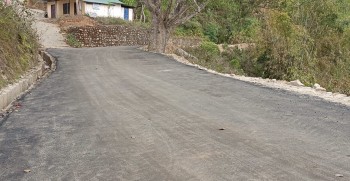 पर्यटकीय क्षेत्र स्वरेक मैदान जोड्ने सडक कालोपत्रे हुँदै