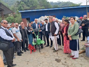 पुतलीबजारका २५७ जना कृषकलाई हाते ट्याक्टर वितरण