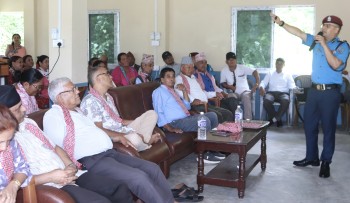 तनाव बढ्दै, आत्महत्या चुलिँदै: आत्महत्याका घटना बढेपछि रोक्न प्रहरी सक्रिय
