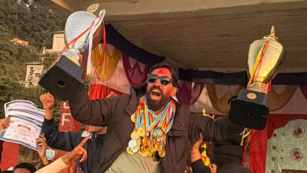 पुतलीबजार राष्ट्रपति रनिङ शिल्डको उपाधि रोशनी माविलाई