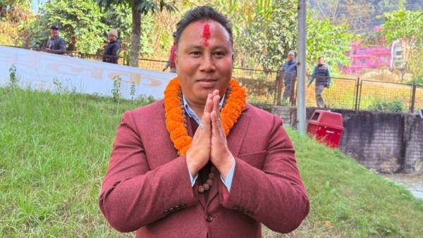 प्रदेशबाट संघीय संसद् पुग्ने दौडमा मल्ल