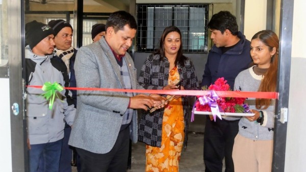 गल्याङ नगर अस्पतालमा नागरिक आरोग्य सेवा सञ्चालन