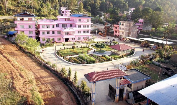 वालिङ्मा `एक विद्यालय एक करेसाबारी´ अभियान