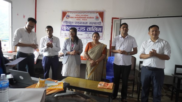 वालिङ्का शिक्षकलाई एकीकृत पाठ्यक्रम तालिम