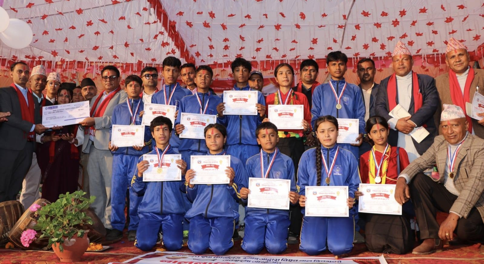 बालदिवसमा आयोजित पञ्चेबाजा प्रतियोगितामा जनता मावि कालीगण्डकी प्रथम
