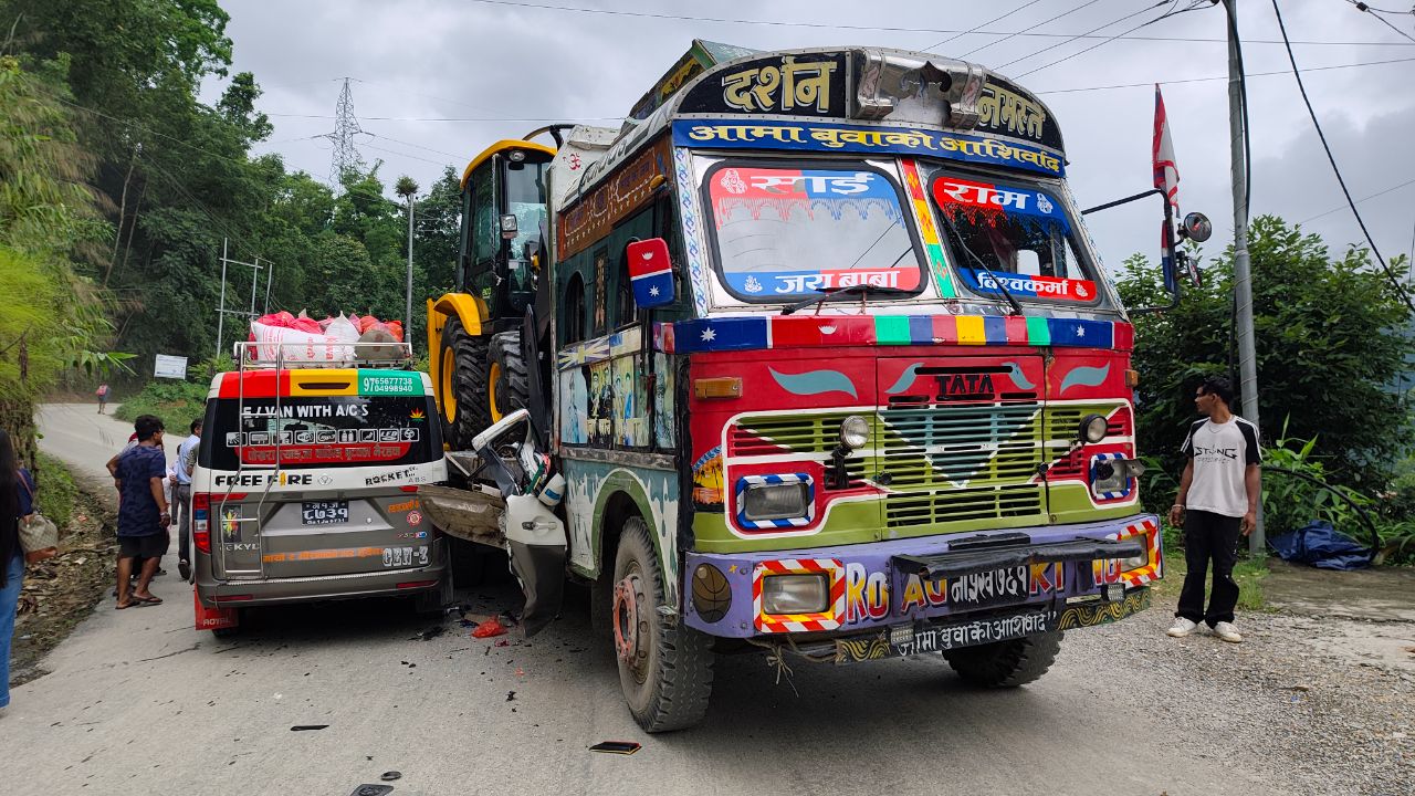 EV-and-truck-collision;-one-injured-1-1784179248.jpg
