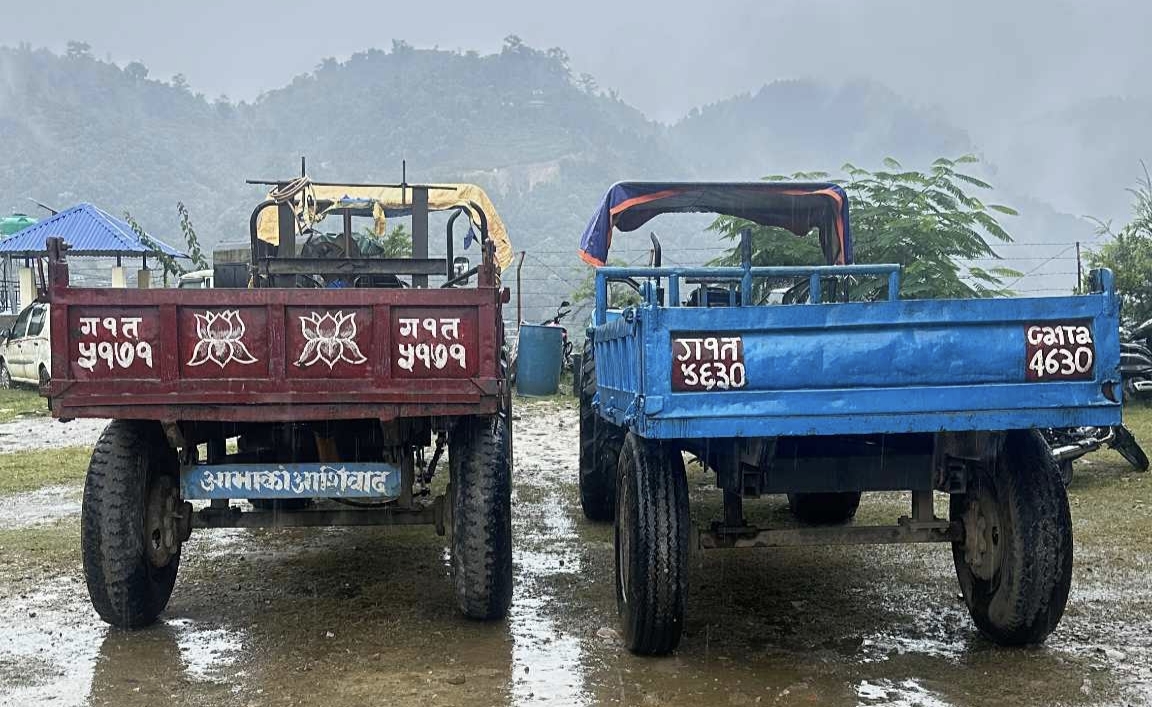 अवैध नदीजन्य पदार्थ उत्खनन तथा ओसारपसारमा संलग्न चार ट्याक्टर नियन्त्रणमा