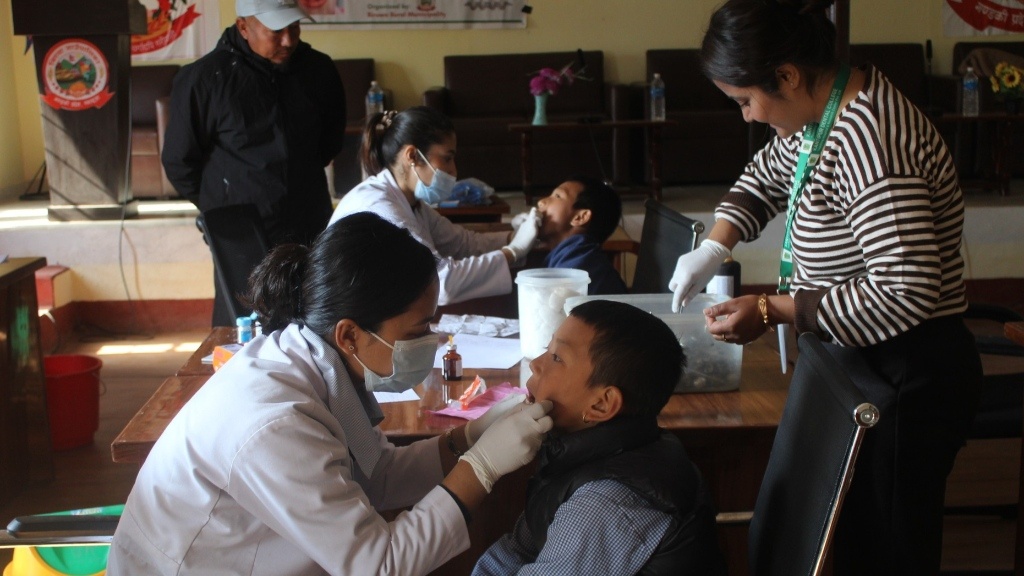 बिरुवामा १६ सय विद्यार्थीको साधारण स्वास्थ्य सेवा निःशुल्क