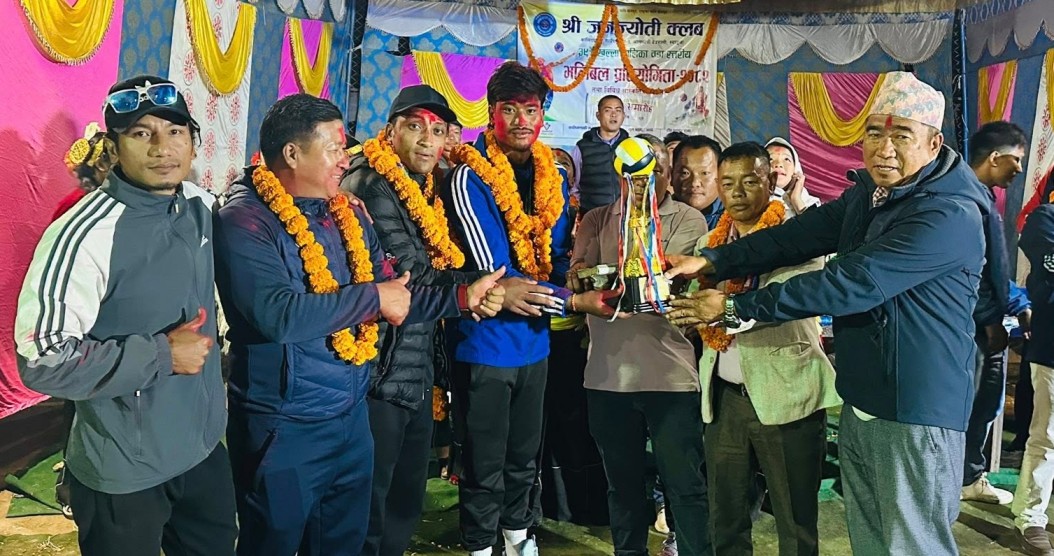 आलमदेवी भलिबल प्रतियोगितामा गल्याङ –७ च्याम्पियन